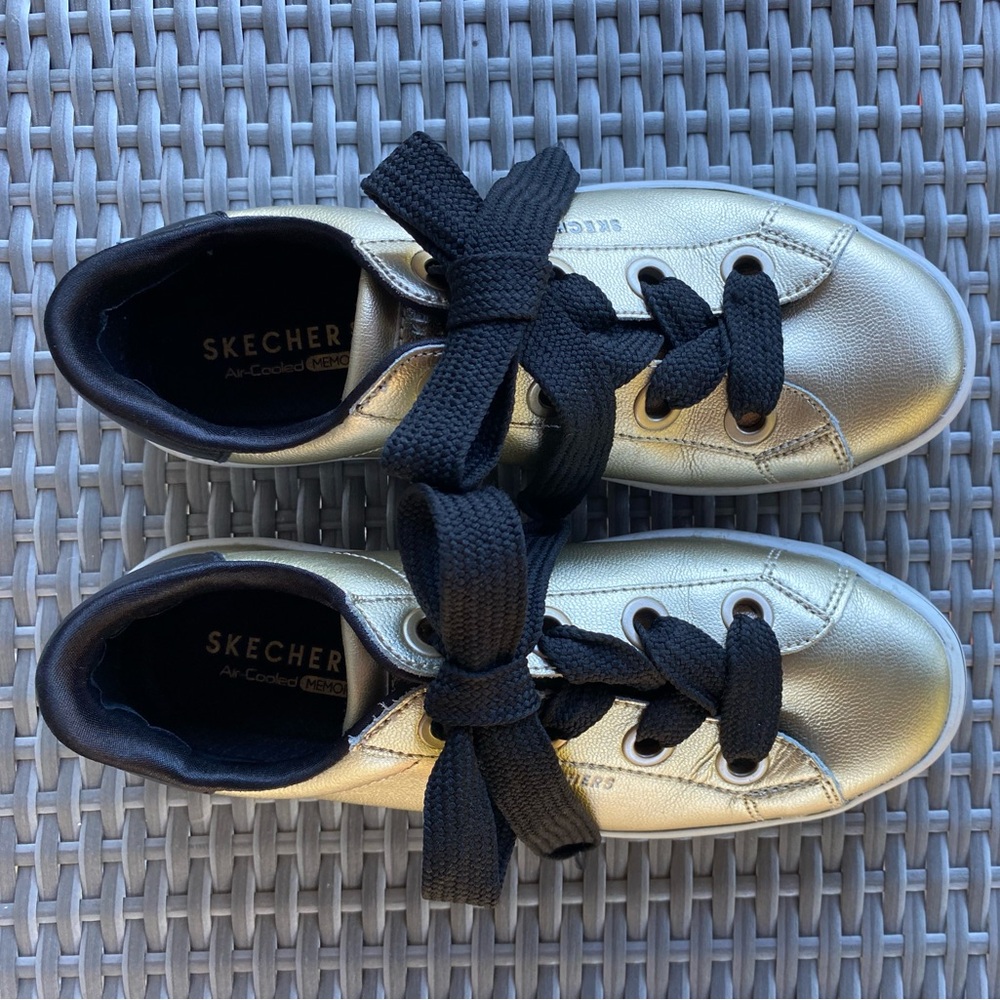 Skechers Gold and black sneakers side 7